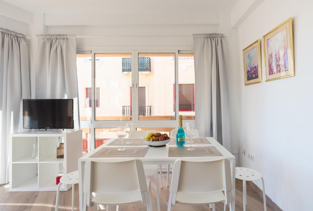 Soho Centro Terrace 2 Rooms Young People Only Malaga Exterior photo